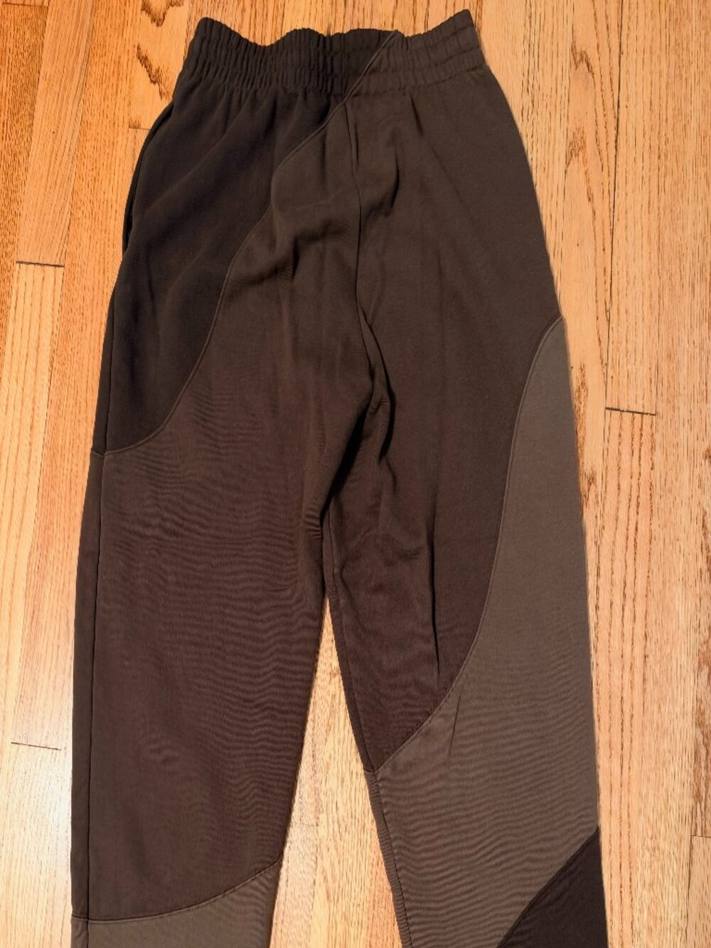 Alo Make Waves Sweatpant 'Espresso Tonal' - Picture 3 of 3